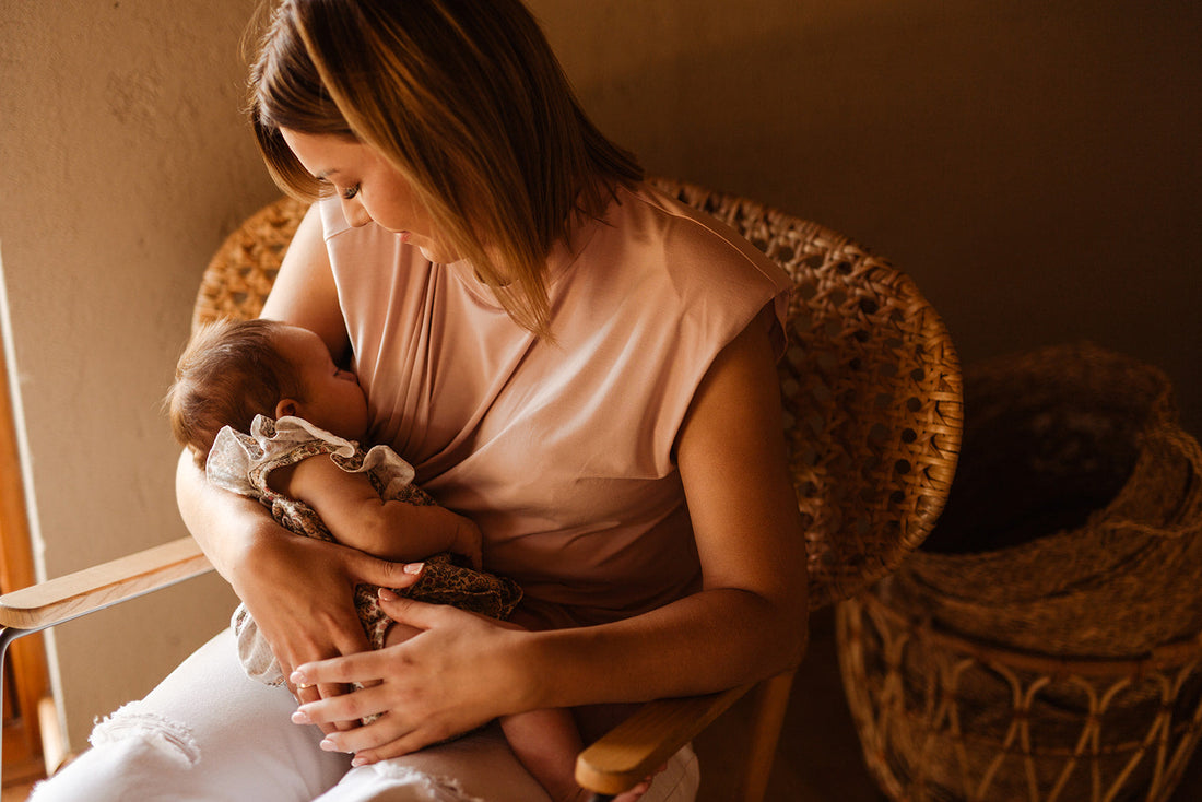 Capsule Wardrobe for Pregnancy & Breastfeeding