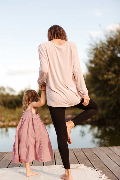 Comfortable maternity long sleeve top for everyday wear