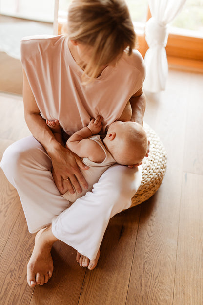 Soft maternity top for everyday wear