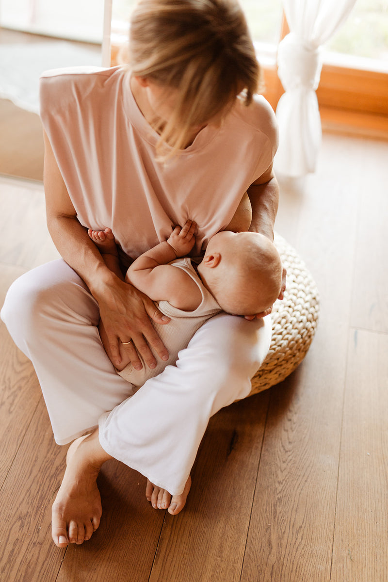 Soft maternity top for everyday wear