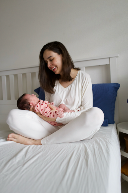 Longsleeve Pregnancy & Nursing T-Shirt | Deep V-Neck for Easy Breastfeeding